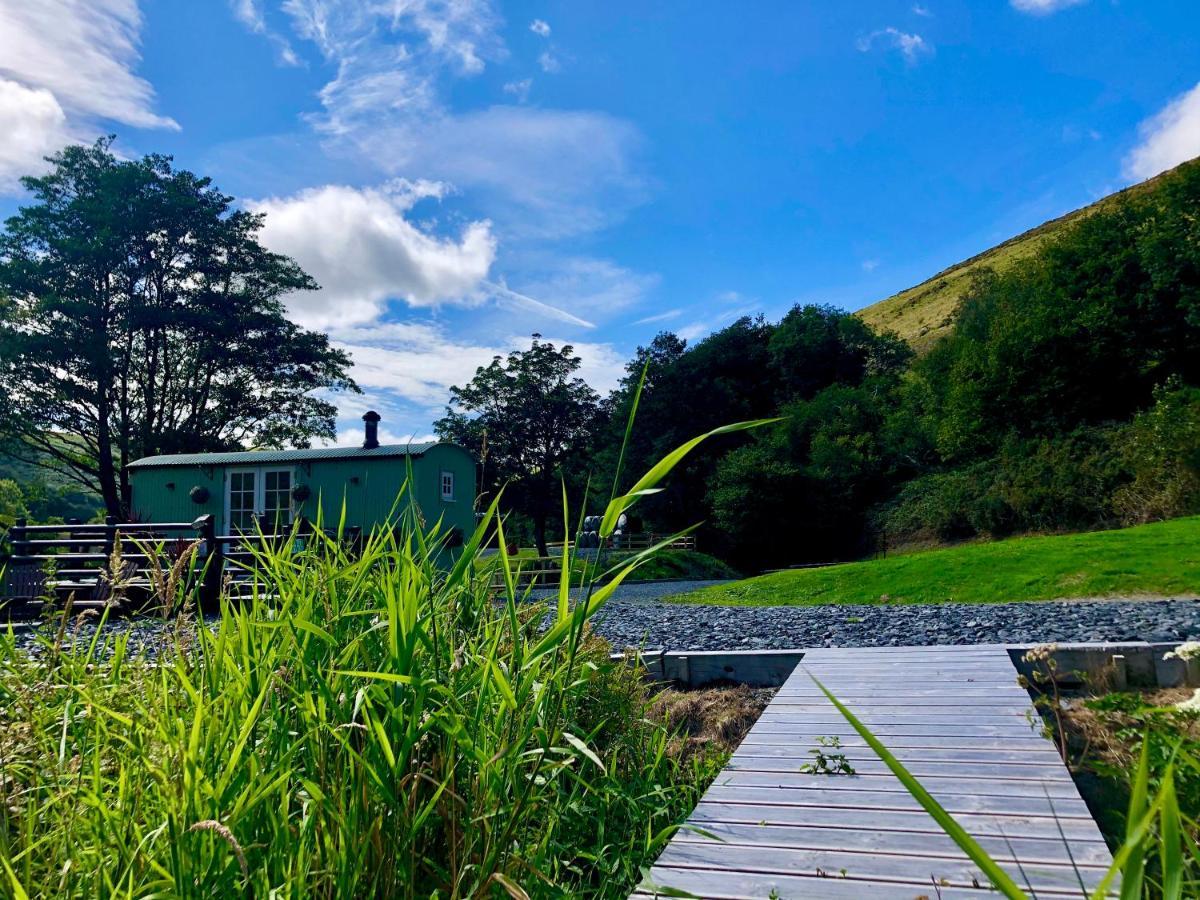 Mid Wales Luxury Huts Деревянный коттедж Darowen