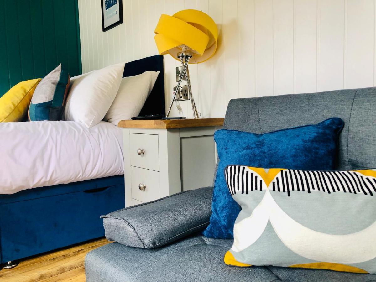 Mid Wales Luxury Huts Darowen