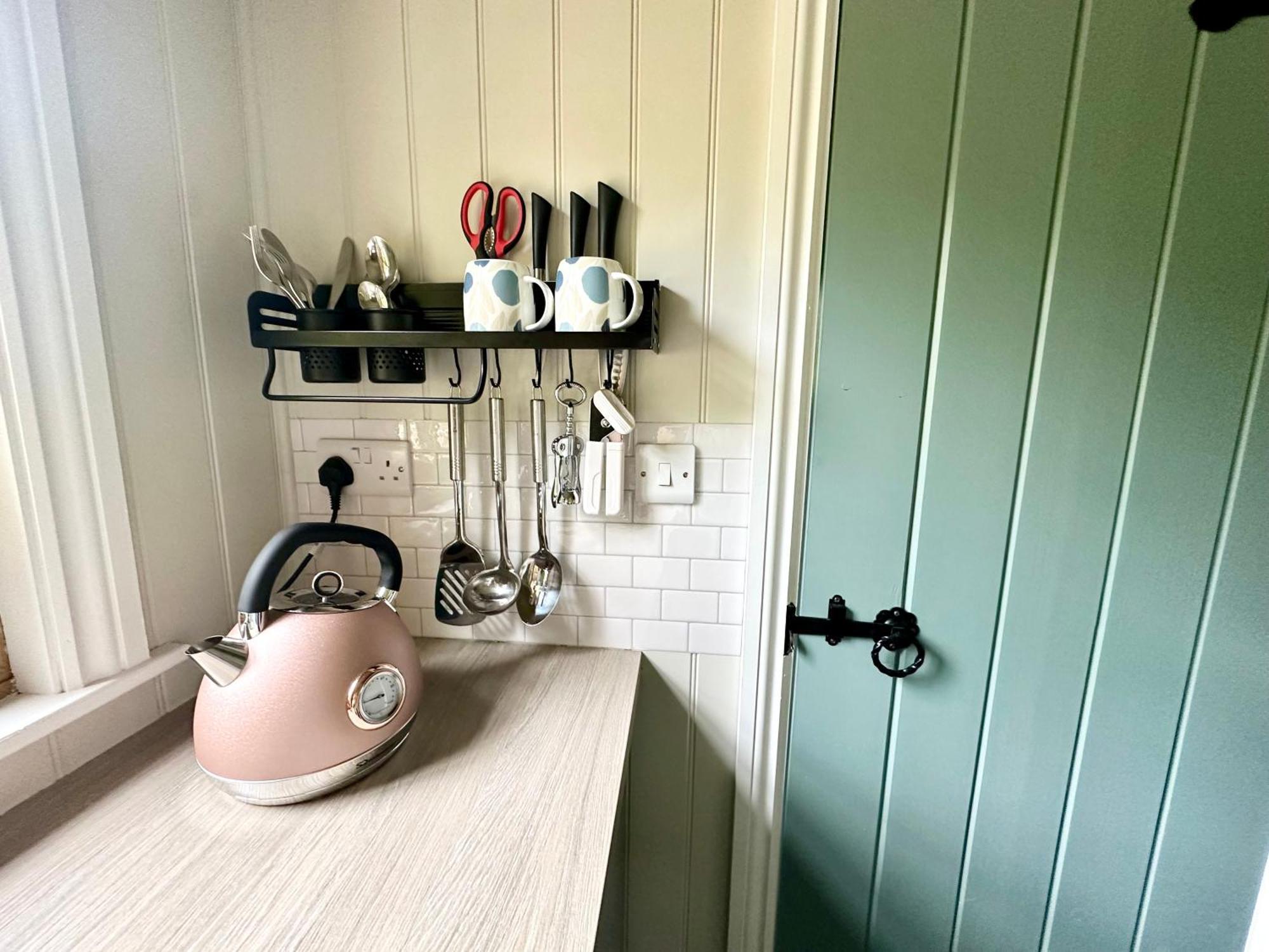 Деревянный коттедж Mid Wales Luxury Huts *
